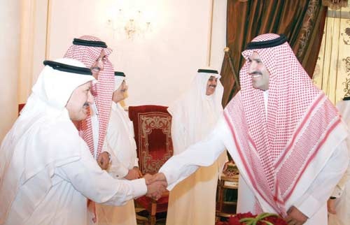 أسرة «الفوزان» تحتفي بالأمير فيصل بن سلمان