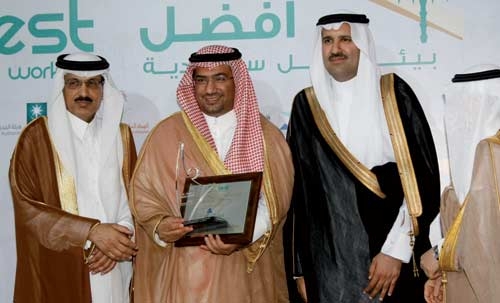 «العمل» تثمّن دور 	الاقتصادية في إشاعة بيئة ملائمة للموظفين