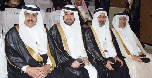 أمير الرياض : حب الخير للبشرية والتعاون بين أفراد المجتمع من سمات مملكة الإنسانية