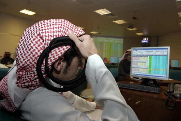 السوق السعودية تخسر 11% من قيمتها خلال الشهر الماضي