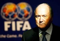 بلاتر ينضم إلى مستخدمي تويتر عشية انطلاق كأس العالم