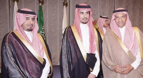 عساف أبو ثنين يحتفل بزفاف كريمته إلى ثامر أبو ثنين
