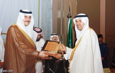 أمير الشرقية: العمل الخيري في بلادنا تحكمه العبادة لا الضرورة
