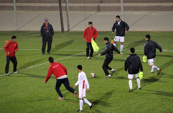 كوريا الشمالية استخدمت عمالها في إفريقيا لمؤازرة المنتخب