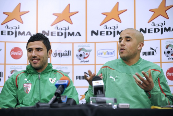 لاعبو الجزائر يرون أن روني لا يمثل وحده منتخب إنجلترا