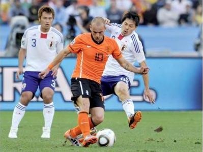شنايدر: روح الفريق سبب نجاح المنتخب الهولندي في كأس العالم