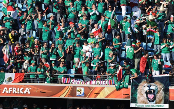 الأورجواي والمكسيك إلى الدور ثمن النهائي.. رغم مفأجاة جنوب إفريقيا