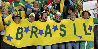 البرازيل تكشف عن وجهها الحقيقي وتضرب موعدا مع هولندا في ربع النهائي