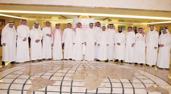 «البطاقات الائتمانية» الطريق الأسرع إلى دوامة الديون .. والسبب سوء الاستخدام