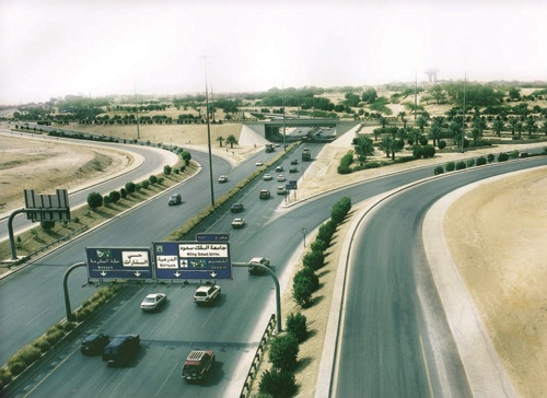 شركة شبه الجزيرة .. 45 عاما من العطاء لخدمة الوطن