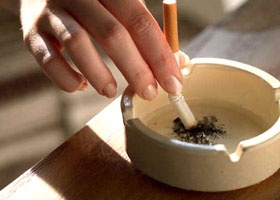 قانون إيراني جديد يحظر تقلد الوظائف التنفيذية على المدخنين