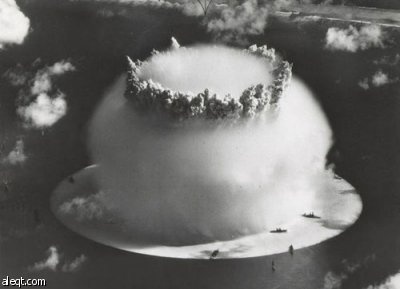 اليابان تحيي الذكرى الـ65 لإلقاء القنبلة الذرية على ناجازاكي