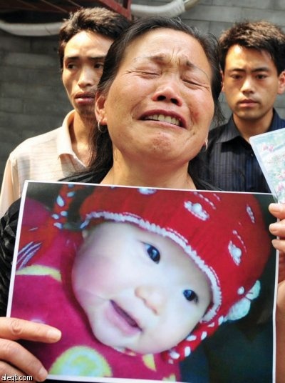 حملة اعتقالات في الصين بعد تجدد المخاوف من الحليب المجفف الملوث بالميلامين