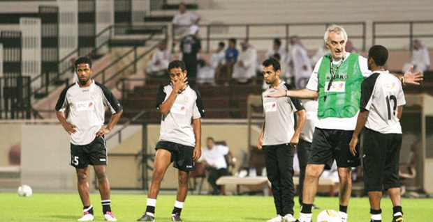ظروفي صعبة لكني أعددت مجموعة متجانسة وبإمكانها الفوز