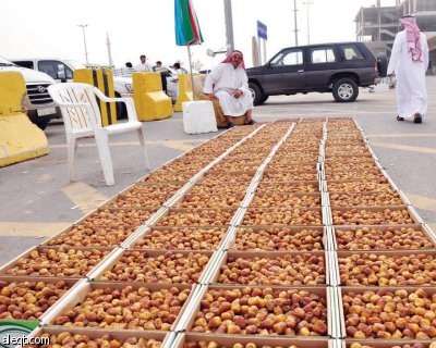 نقل التمور يزدهر من بريدة.. مكة الأكثر والخرخير الأغلى
