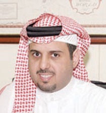 «الزامل» تدشن زورقي سحب وقطر للقوات البحرية الملكية السعودية
