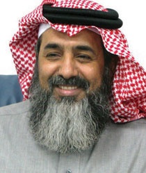 مسؤولو «موبايلي» يهنئون الوطن بمجده الـ 80