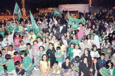 65 ألفا يزورون مهرجان زهور الوطن