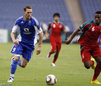 فوز هزيل يقود الهلال للمركز الثاني