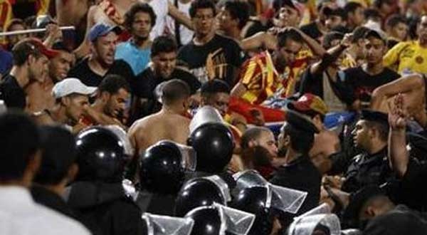 تجديد حبس 14 مشجعاً تونسياً  في مصر بسبب مباراة الترجي والأهلي