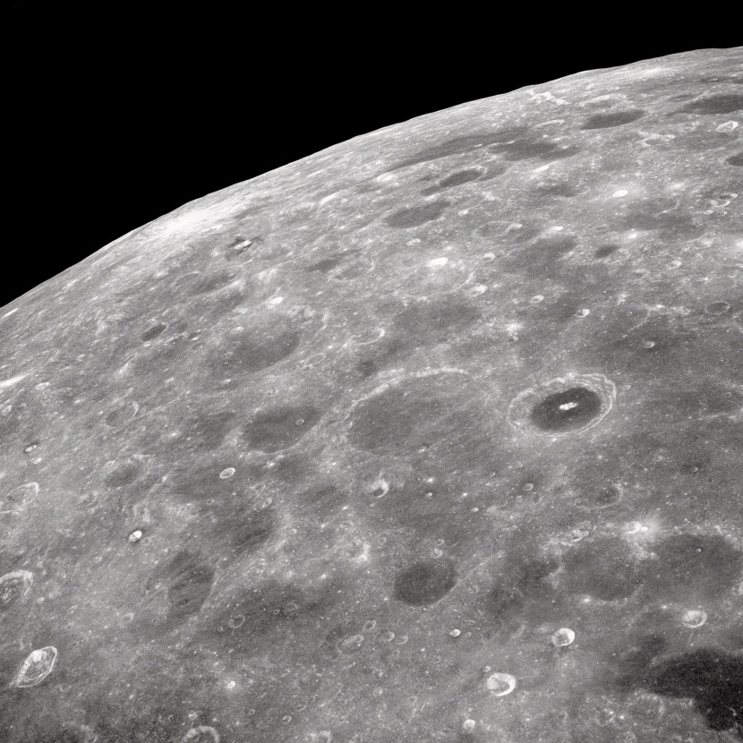 وجود كميات من المياه على سطح القمر تفوق توقعات العلماء