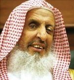 الصلوات الخمس لها خصوصية بين سائر  الأركان الثلاثة وللمريض عذره