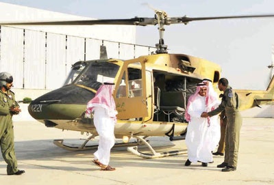 وزير الصحة يراقب المستشفيات من الجو