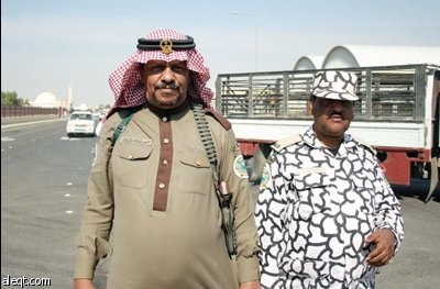 «المجاهدون» قصة زمن.. ارتبطوا بـ «البندق» وحراسة أسواق الذهب