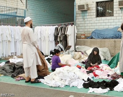 جدة: معامل خاصة لتبديل قطع الأجهزة الأصلية بأخرى مقلدة