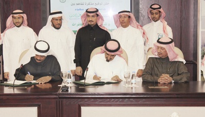 جامعة الملك سعود توقع اتفاقية لصناعة الطائرات