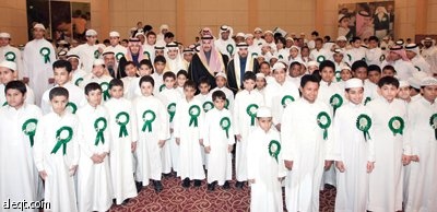 في ليلة «إنسان».. الأمير فيصل بن سلمان يكرم 331 طالباً متفوقاً