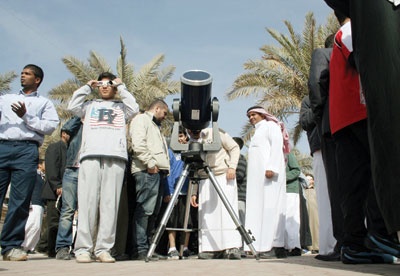 الفلكي الزعاق لـ "الاقتصادية" : السعودية تشهد كسوفا كليا للشمس عام 2028