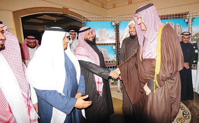 بحضور الأمير فيصل بن سلمان .. أعيان الزلفي يجتمعون لدعم «وقف إنسان»