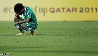 الأخضر يودع آسيا من الباب الصغير