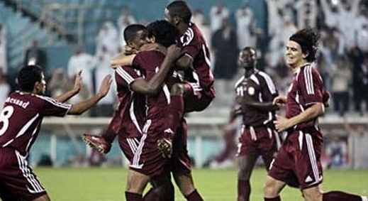 العنابي القطري يحلم بالثأر من الأزرق الكويتي في لقاء مصيري في كأس آسيا