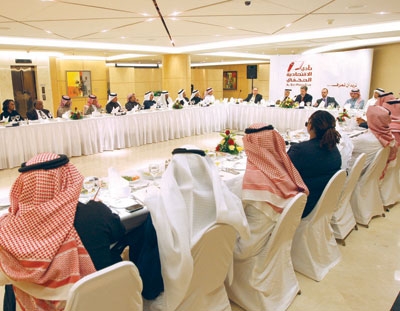 العالم يبحث عن الطاقة النظيفة لخدمة الاستهلاك البشري باستخدام التقنية
