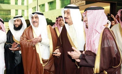 الأمير سلمان يدعو الشباب السعودي لانتهاز فرص العمل المتاحة