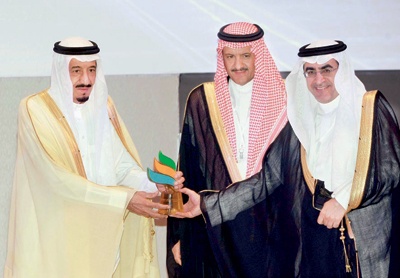 الأمير سلمان: السياحة تنمو بالرخاء والاستقرار