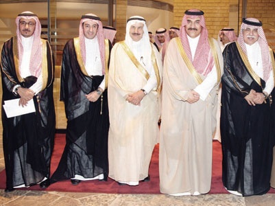 الأمير أحمد: خادم الحرمين حريص على انتشار الوعي الصحي وإيجاد المرافق الصحية