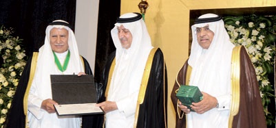 أمير منطقة مكة المكرمة يرعى حفل تخريج الدفعة 59 من طلاب جامعة أم القرى