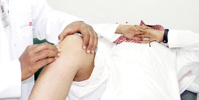 الروماتيزم من الأمراض الشائعة.. السمنة أحد أسباب الآلام المفصلية في الركبة وأسفل الظهر