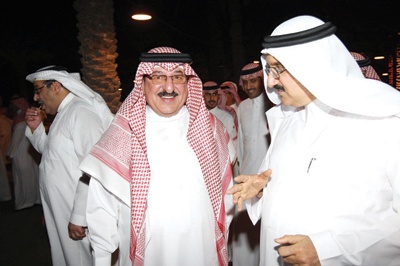 الأمير سلمان بن عبد العزيز يشرّف حفلا خاصا بمناسبة زفاف الأمير طلال بن عبد العزيز بن بندر على كريمة الأمير فهد بن سلمان