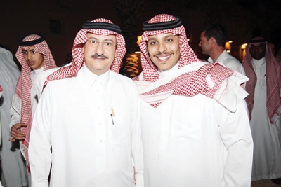 الأمير سلمان بن عبد العزيز يشرّف حفلا خاصا بمناسبة زفاف الأمير طلال بن عبد العزيز بن بندر على كريمة الأمير فهد بن سلمان