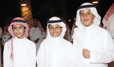 الأمير سلمان بن عبد العزيز يشرّف حفلا خاصا بمناسبة زفاف الأمير طلال بن عبد العزيز بن بندر على كريمة الأمير فهد بن سلمان