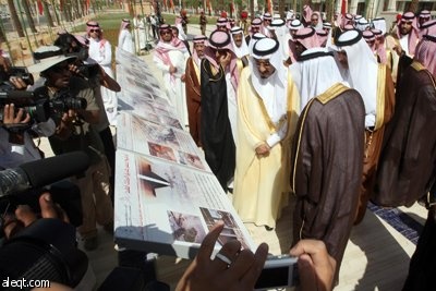 تدشين الحركة المرورية في الجزء الأوسط من طريق الملك عبدالله