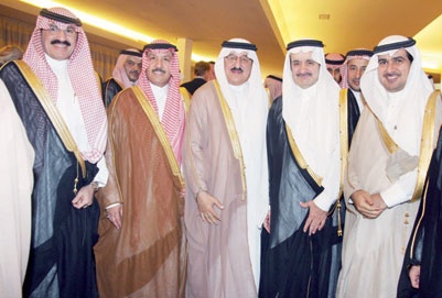 ابن سلطان يحتفل بزواج نجله فارس من كريمة الصالح