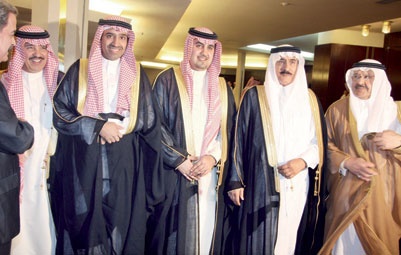 ابن سلطان يحتفل بزواج نجله فارس من كريمة الصالح