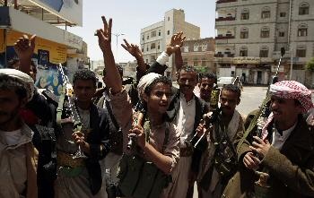 نائب الرئيس اليمني يؤكد عودة صالح خلال أيام.. والزياني يعتبر المبادرة الخليجية الحل الأنسب