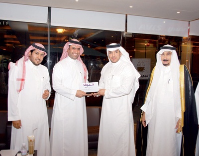 «الاتصالات السعودية» و«يوم القهوة» يؤسسان أول مقهى ذكي
