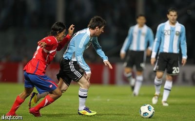 التانجو يصالح جماهيره بإبداع ميسي وثلاثية اجويرو ودي ماريا